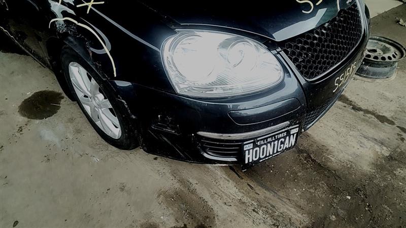 https://f005.backblazeb2.com/file/img-partshotlines-com/Inventory/EC885/Vehicle/21252_06.jpg