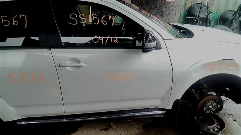 https://f005.backblazeb2.com/file/img-partshotlines-com/Inventory/EC885/Vehicle/21254_08.jpg