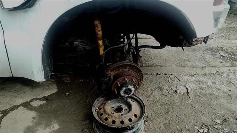 https://f005.backblazeb2.com/file/img-partshotlines-com/Inventory/EC885/Vehicle/21263_10.jpg