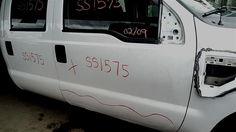 https://f005.backblazeb2.com/file/img-partshotlines-com/Inventory/EC885/Vehicle/21263_11.jpg
