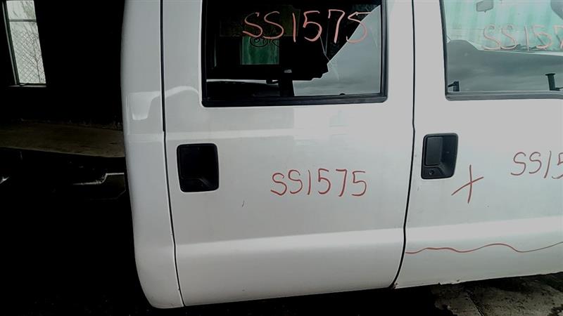 https://f005.backblazeb2.com/file/img-partshotlines-com/Inventory/EC885/Vehicle/21263_12.jpg