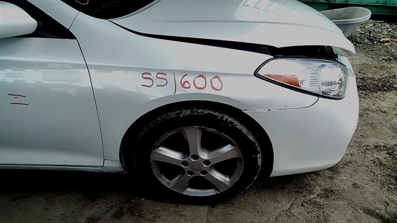 https://f005.backblazeb2.com/file/img-partshotlines-com/Inventory/EC885/Vehicle/21295_08.jpg