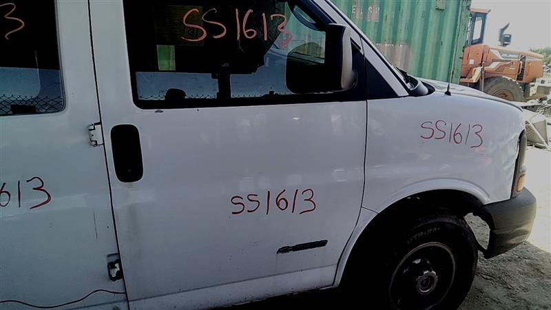https://f005.backblazeb2.com/file/img-partshotlines-com/Inventory/EC885/Vehicle/21311_07.jpg