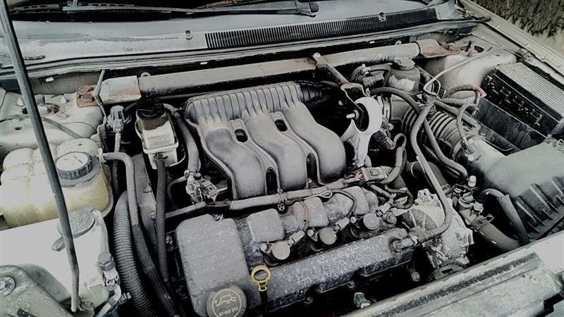 https://f005.backblazeb2.com/file/img-partshotlines-com/Inventory/EC885/Vehicle/21334_01.jpg
