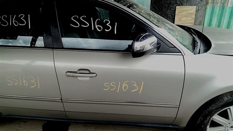 https://f005.backblazeb2.com/file/img-partshotlines-com/Inventory/EC885/Vehicle/21334_08.jpg