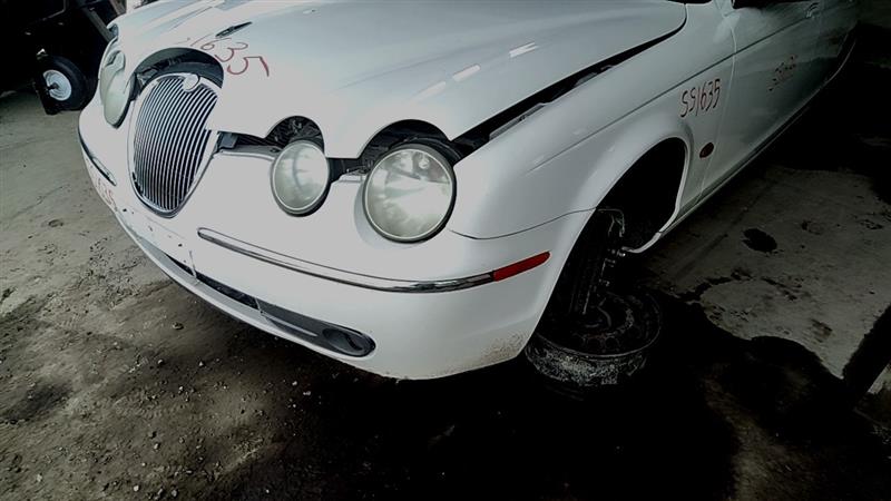 https://f005.backblazeb2.com/file/img-partshotlines-com/Inventory/EC885/Vehicle/21339_03.jpg