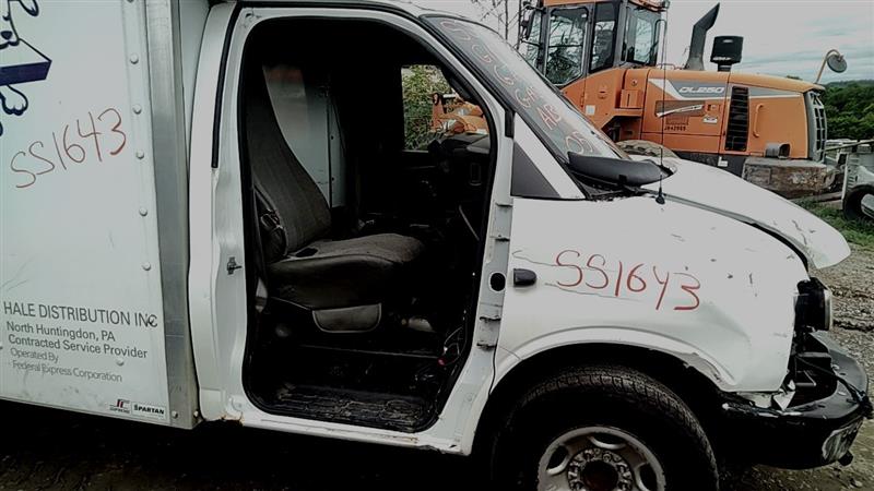 https://f005.backblazeb2.com/file/img-partshotlines-com/Inventory/EC885/Vehicle/21348_06.jpg