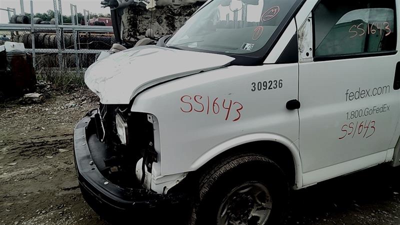 https://f005.backblazeb2.com/file/img-partshotlines-com/Inventory/EC885/Vehicle/21348_08.jpg