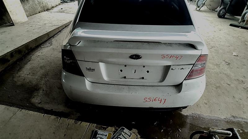 https://f005.backblazeb2.com/file/img-partshotlines-com/Inventory/EC885/Vehicle/21356_10.jpg