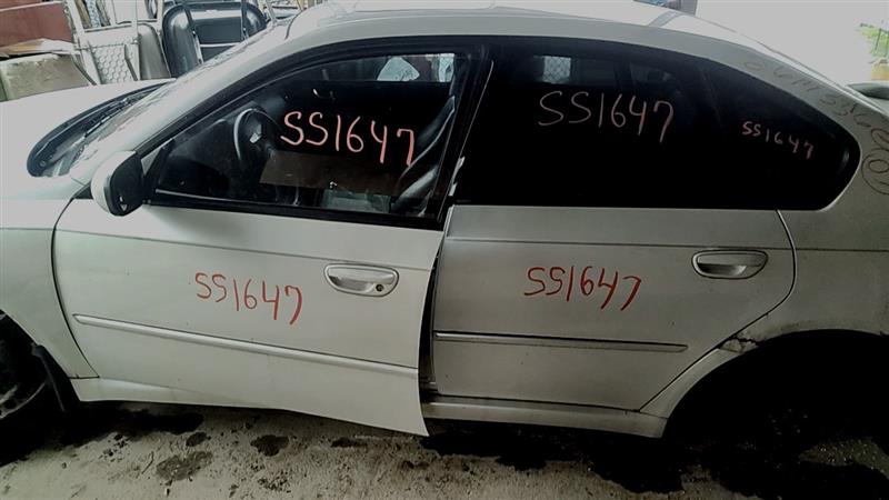 https://f005.backblazeb2.com/file/img-partshotlines-com/Inventory/EC885/Vehicle/21356_12.jpg