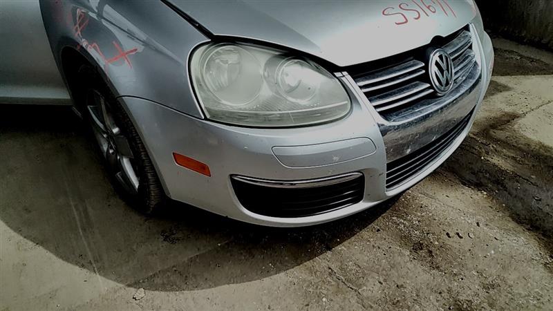https://f005.backblazeb2.com/file/img-partshotlines-com/Inventory/EC885/Vehicle/21387_05.jpg