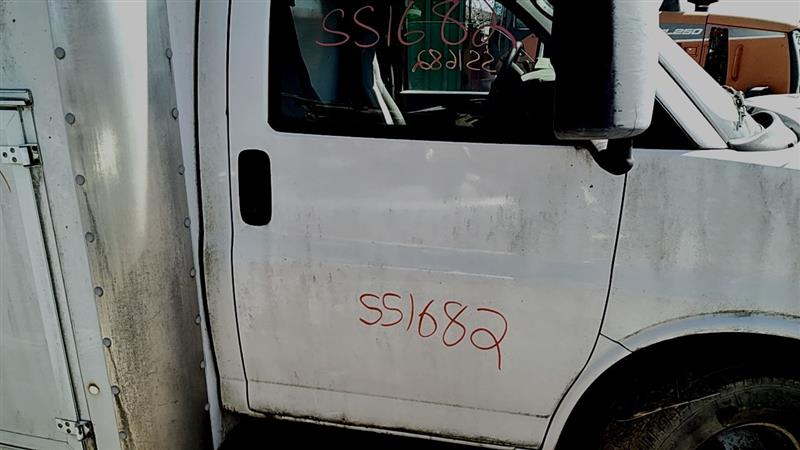 https://f005.backblazeb2.com/file/img-partshotlines-com/Inventory/EC885/Vehicle/21400_06.jpg