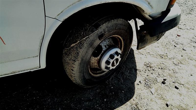 https://f005.backblazeb2.com/file/img-partshotlines-com/Inventory/EC885/Vehicle/21400_08.jpg