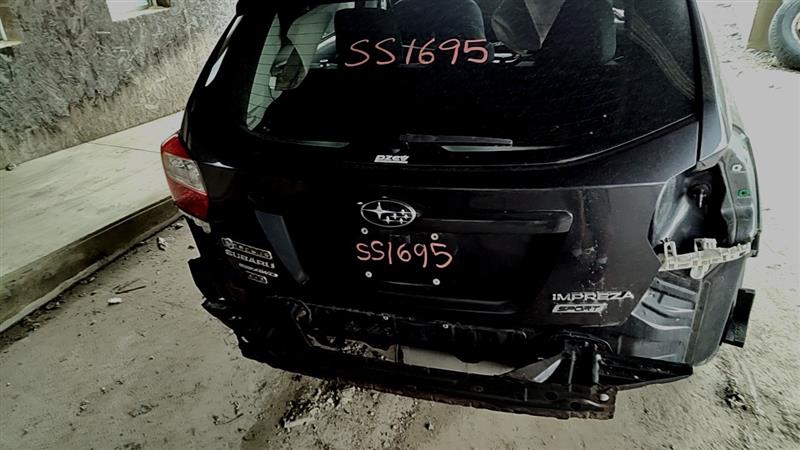 https://f005.backblazeb2.com/file/img-partshotlines-com/Inventory/EC885/Vehicle/21416_11.jpg