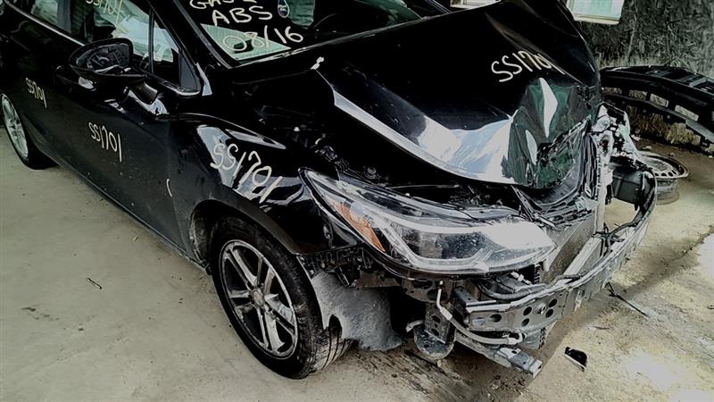https://f005.backblazeb2.com/file/img-partshotlines-com/Inventory/EC885/Vehicle/21423_05.jpg