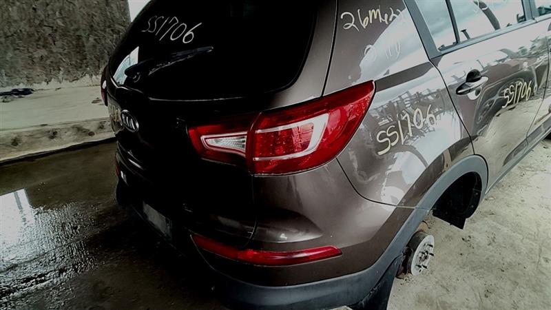 https://f005.backblazeb2.com/file/img-partshotlines-com/Inventory/EC885/Vehicle/21430_10.jpg