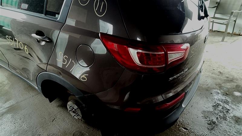https://f005.backblazeb2.com/file/img-partshotlines-com/Inventory/EC885/Vehicle/21430_12.jpg
