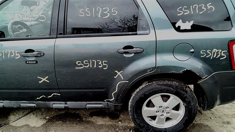 https://f005.backblazeb2.com/file/img-partshotlines-com/Inventory/EC885/Vehicle/21465_15.jpg