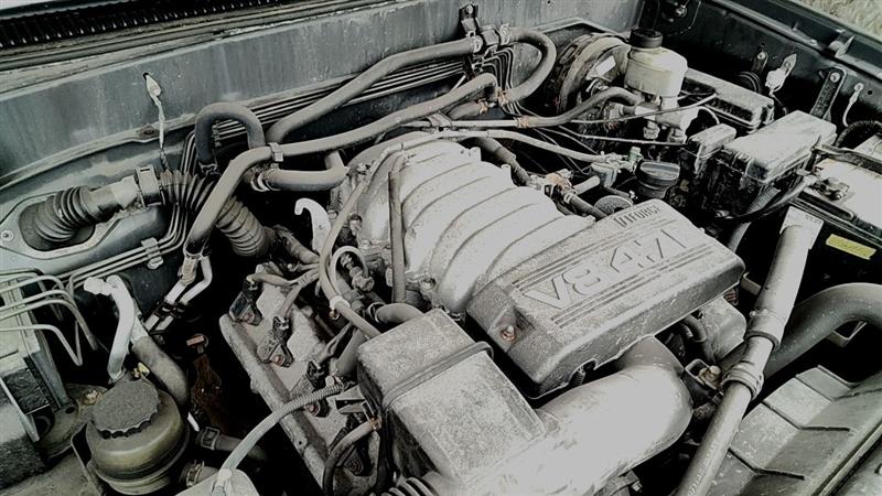 https://f005.backblazeb2.com/file/img-partshotlines-com/Inventory/EC885/Vehicle/21556_01.jpg
