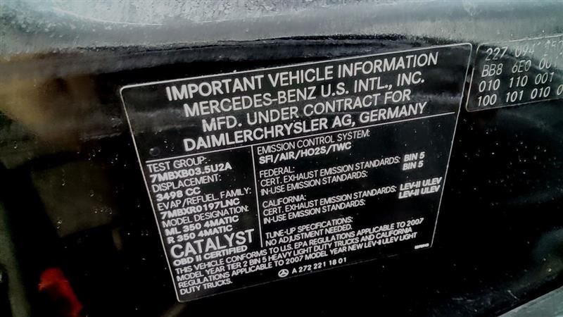 https://f005.backblazeb2.com/file/img-partshotlines-com/Inventory/EC885/Vehicle/21570_03.jpg