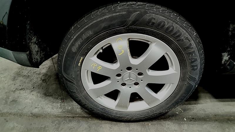 https://f005.backblazeb2.com/file/img-partshotlines-com/Inventory/EC885/Vehicle/21570_12.jpg