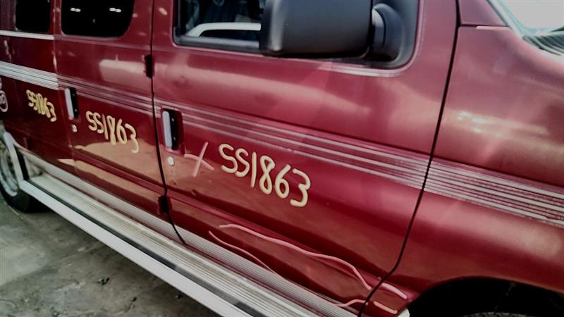 https://f005.backblazeb2.com/file/img-partshotlines-com/Inventory/EC885/Vehicle/21616_08.jpg