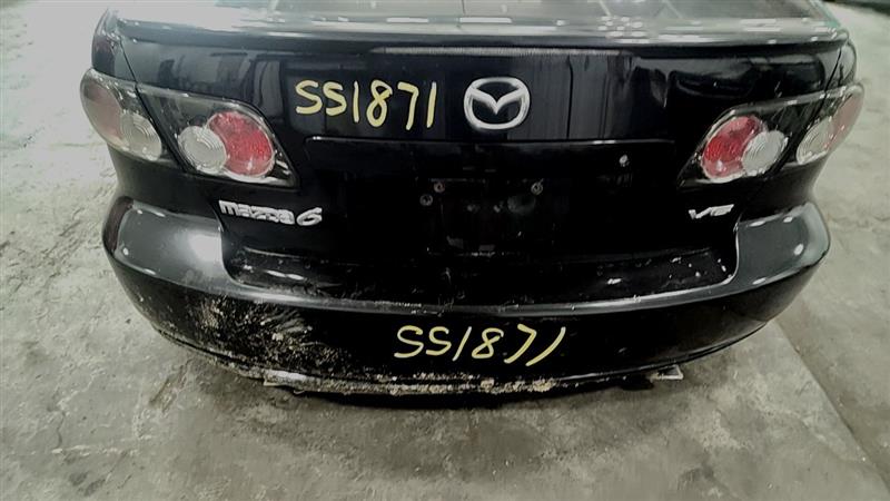 https://f005.backblazeb2.com/file/img-partshotlines-com/Inventory/EC885/Vehicle/21629_10.jpg