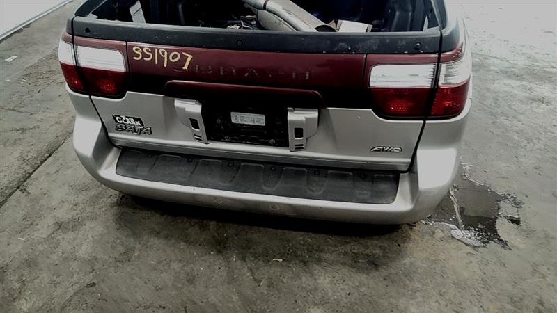 https://f005.backblazeb2.com/file/img-partshotlines-com/Inventory/EC885/Vehicle/21668_09.jpg