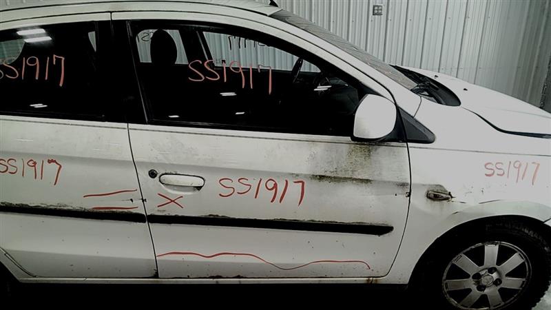 https://f005.backblazeb2.com/file/img-partshotlines-com/Inventory/EC885/Vehicle/21680_06.jpg