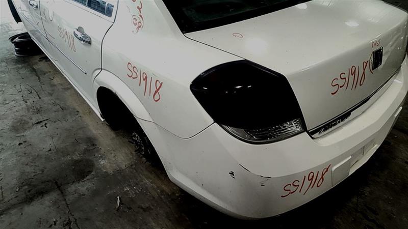 https://f005.backblazeb2.com/file/img-partshotlines-com/Inventory/EC885/Vehicle/21681_11.jpg
