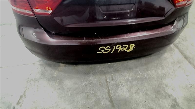 https://f005.backblazeb2.com/file/img-partshotlines-com/Inventory/EC885/Vehicle/21691_12.jpg