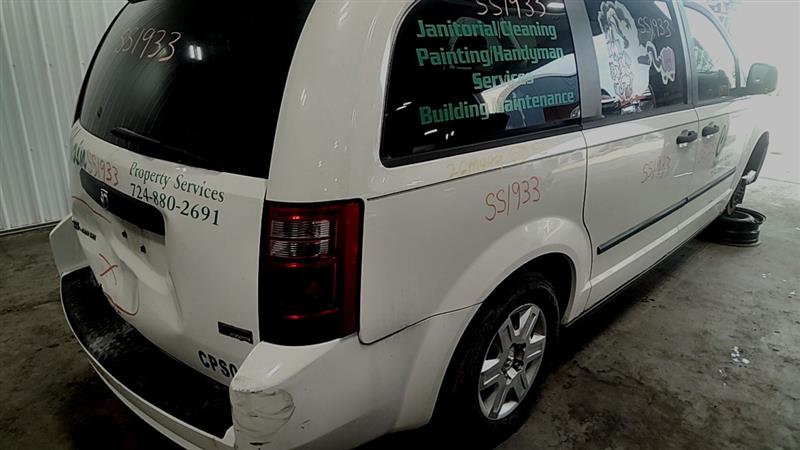 https://f005.backblazeb2.com/file/img-partshotlines-com/Inventory/EC885/Vehicle/21698_11.jpg