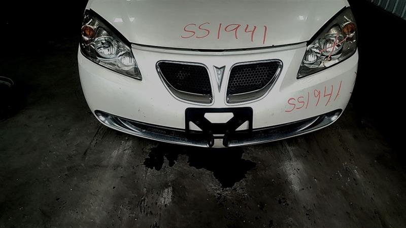 https://f005.backblazeb2.com/file/img-partshotlines-com/Inventory/EC885/Vehicle/21706_04.jpg