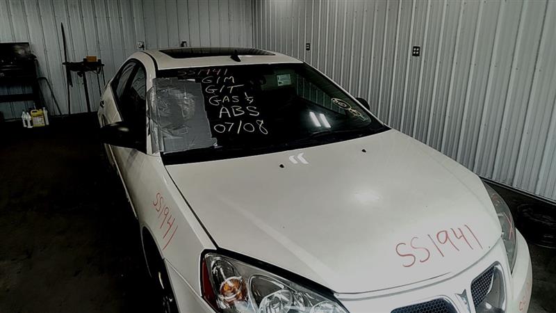 https://f005.backblazeb2.com/file/img-partshotlines-com/Inventory/EC885/Vehicle/21706_06.jpg