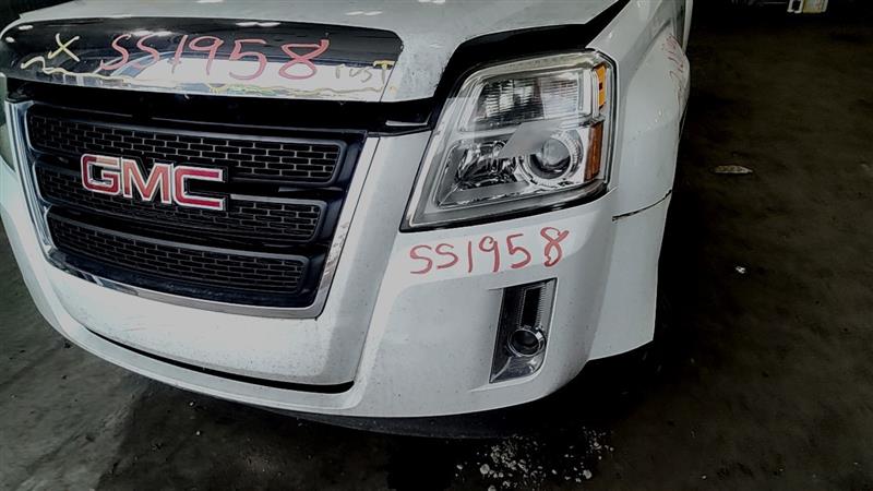 https://f005.backblazeb2.com/file/img-partshotlines-com/Inventory/EC885/Vehicle/21725_04.jpg