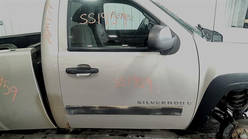 https://f005.backblazeb2.com/file/img-partshotlines-com/Inventory/EC885/Vehicle/21726_07.jpg