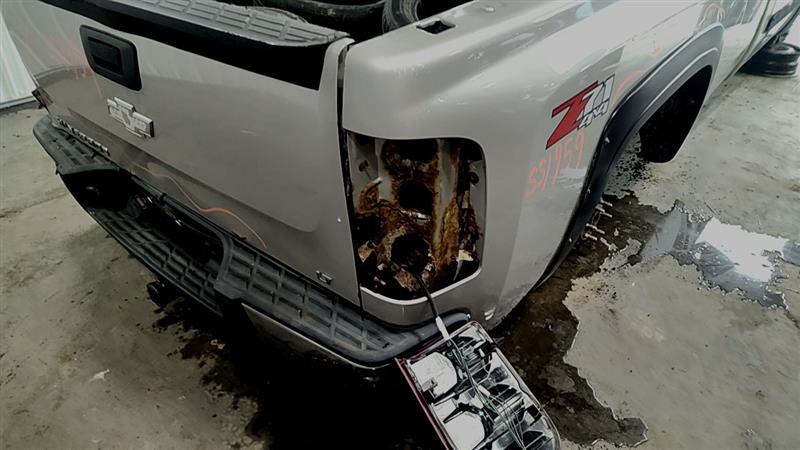 https://f005.backblazeb2.com/file/img-partshotlines-com/Inventory/EC885/Vehicle/21726_08.jpg