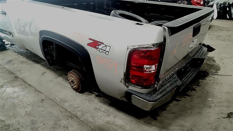 https://f005.backblazeb2.com/file/img-partshotlines-com/Inventory/EC885/Vehicle/21726_11.jpg