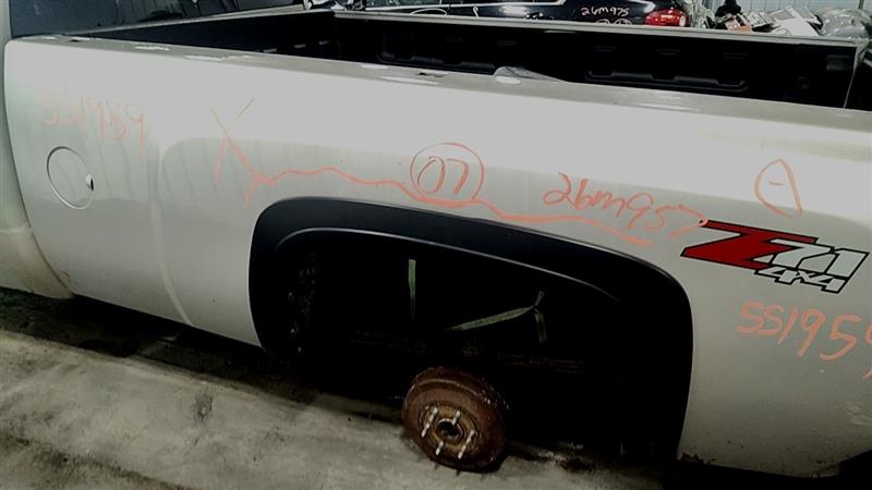 https://f005.backblazeb2.com/file/img-partshotlines-com/Inventory/EC885/Vehicle/21726_12.jpg