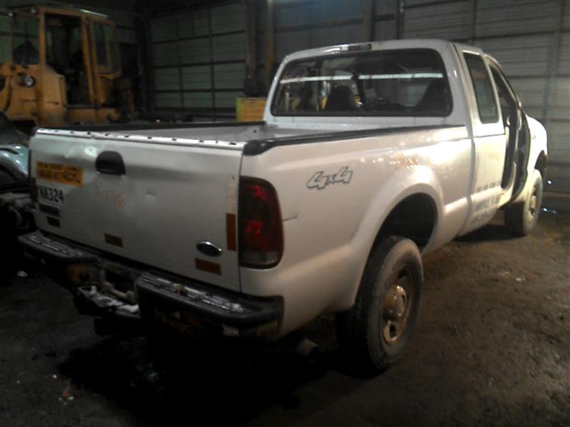 https://f005.backblazeb2.com/file/img-partshotlines-com/Inventory/EC885/Vehicle/3790_10.jpg