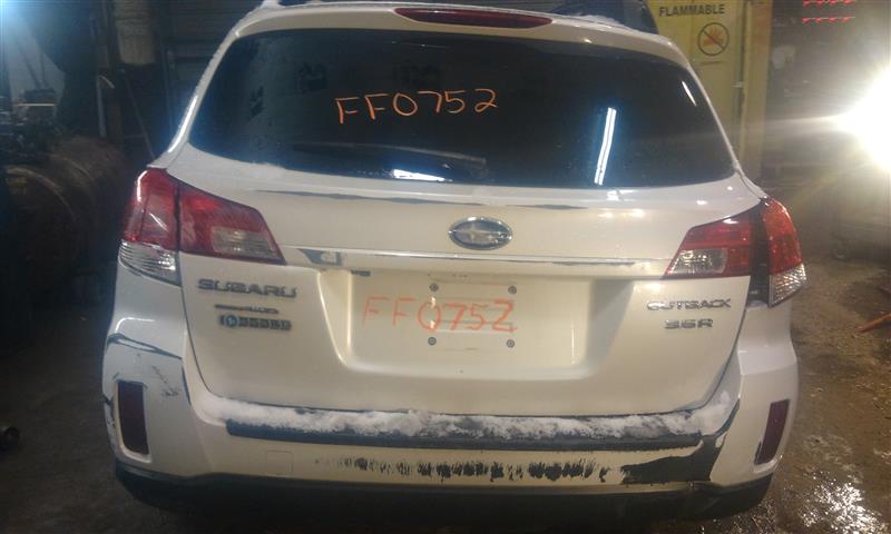 https://f005.backblazeb2.com/file/img-partshotlines-com/Inventory/EC885/Vehicle/5164_06.jpg