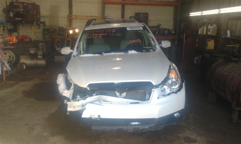 https://f005.backblazeb2.com/file/img-partshotlines-com/Inventory/EC885/Vehicle/5164_12.jpg