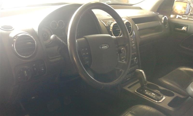 https://f005.backblazeb2.com/file/img-partshotlines-com/Inventory/EC885/Vehicle/6529_12.jpg