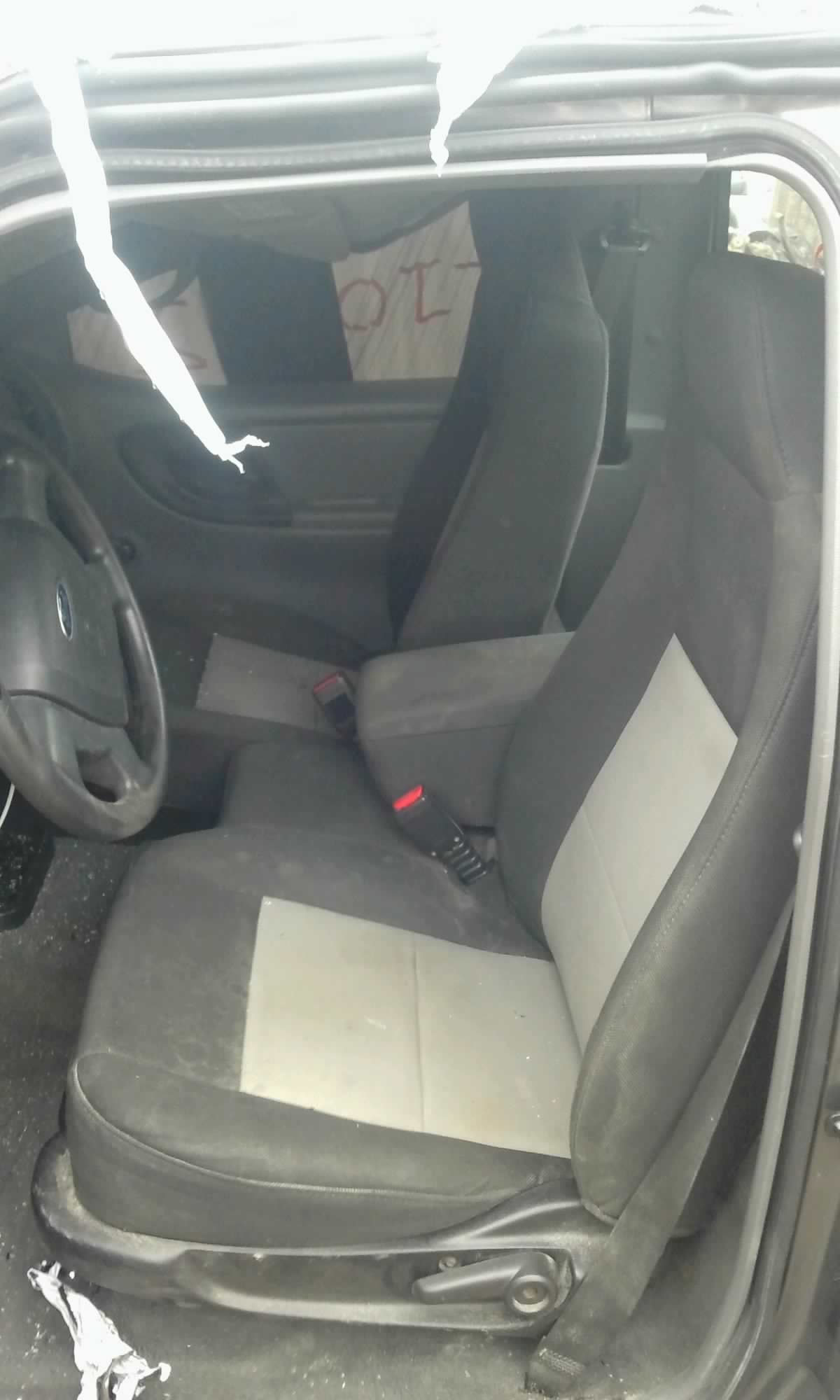 https://f005.backblazeb2.com/file/img-partshotlines-com/Inventory/EC885/Vehicle/9284_03.jpg