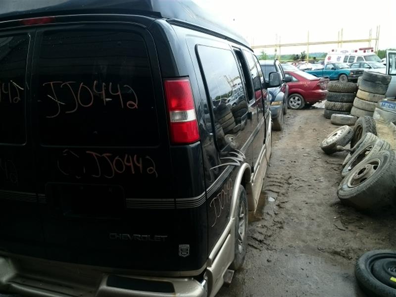https://f005.backblazeb2.com/file/img-partshotlines-com/Inventory/EC885/Vehicle/9789_10.jpg