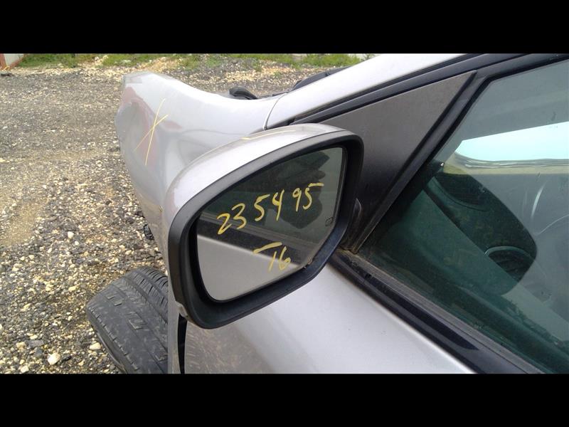 https://f005.backblazeb2.com/file/img-partshotlines-com/Inventory/EX127/Vehicle/14839_08.jpg
