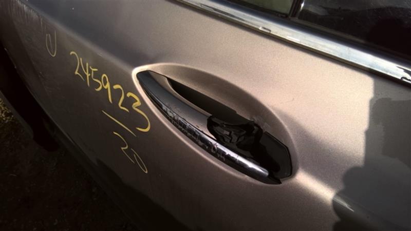 https://f005.backblazeb2.com/file/img-partshotlines-com/Inventory/EX127/Vehicle/16492_10.jpg