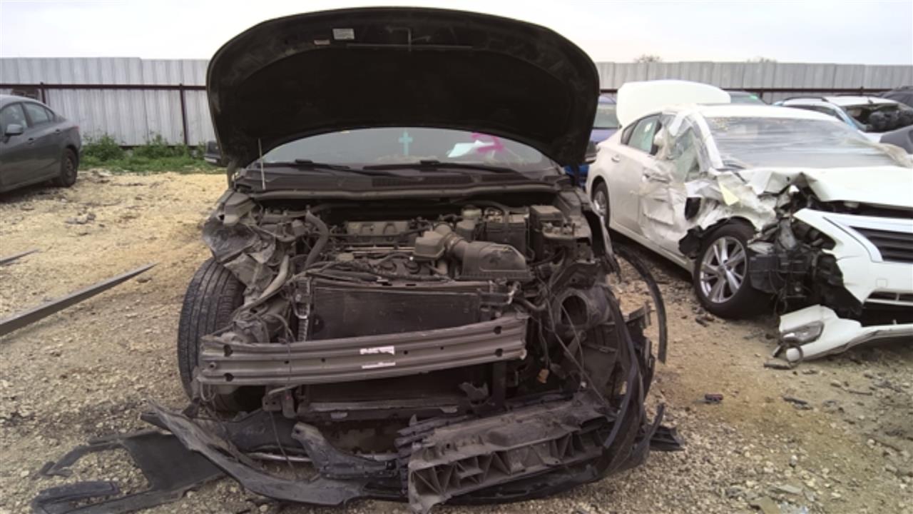 https://f005.backblazeb2.com/file/img-partshotlines-com/Inventory/EX127/Vehicle/17781_01.jpg