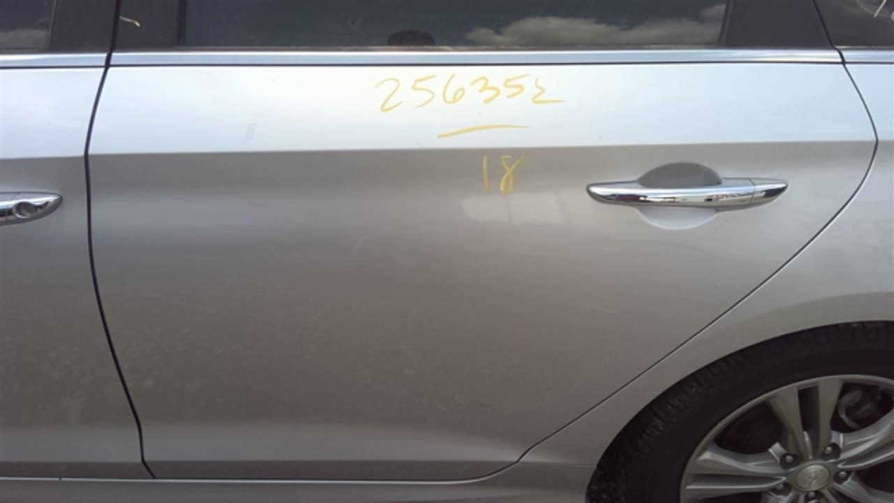 https://f005.backblazeb2.com/file/img-partshotlines-com/Inventory/EX127/Vehicle/18286_07.jpg