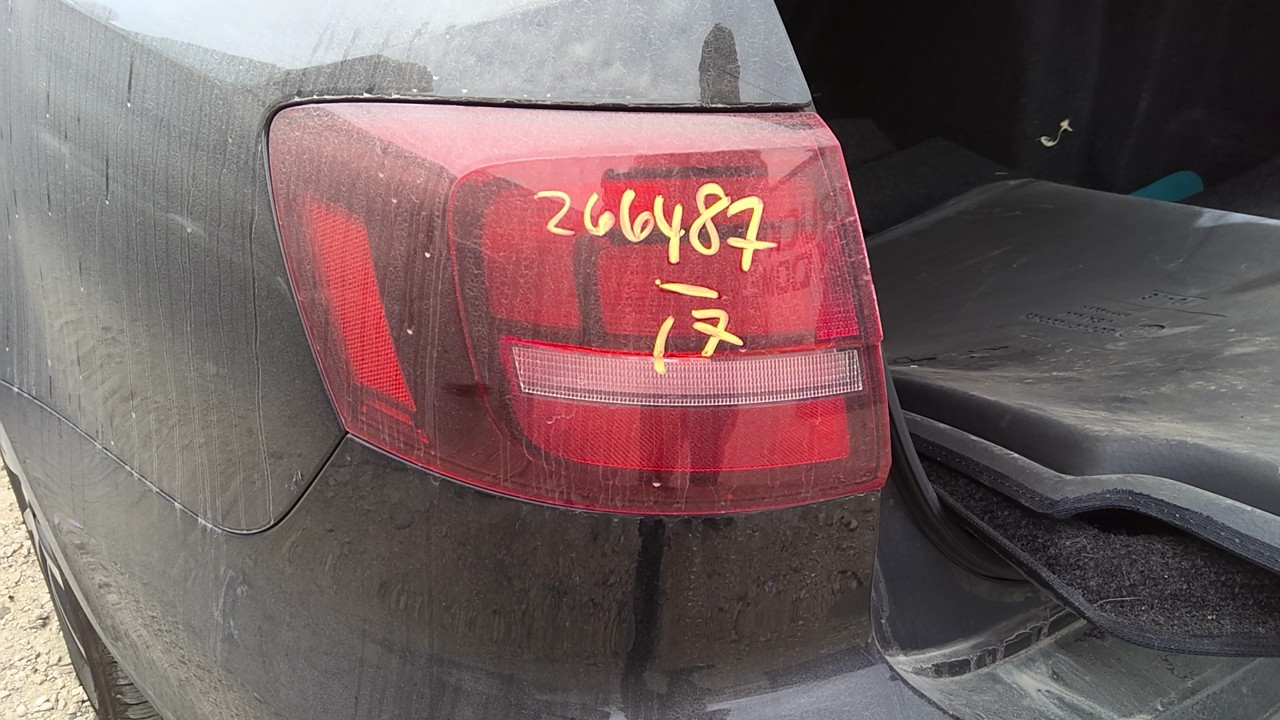https://f005.backblazeb2.com/file/img-partshotlines-com/Inventory/EX127/Vehicle/18908_09.jpg